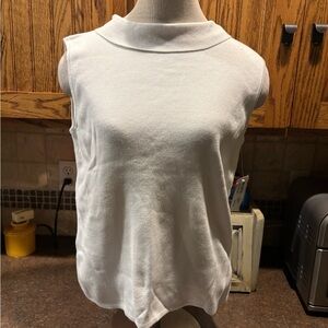 🧡💛Elegant White Sleeveless Top sweater
